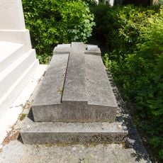 Grave of Debat-Guillaume