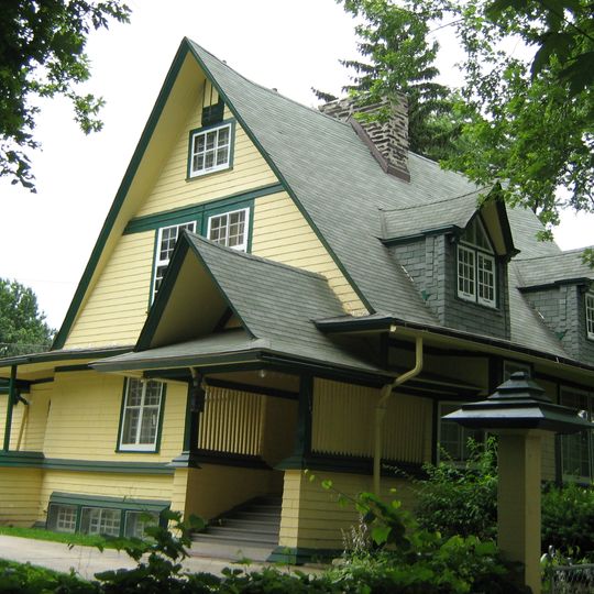 S. A. Foster House and Stable