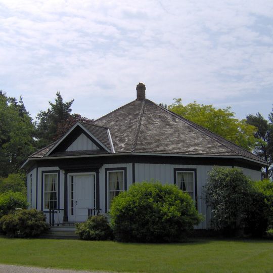 Woodlawn Place/Oddy House