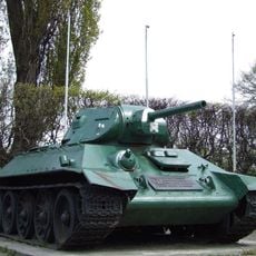 Tank at Zwyciestwa Avenue in Gdańsk