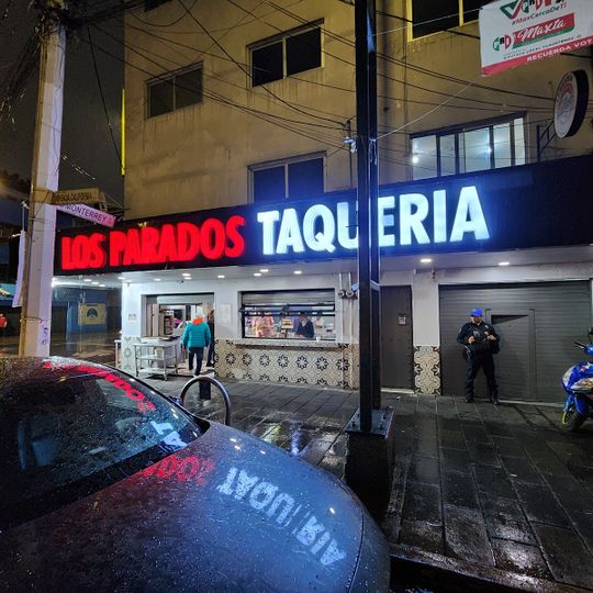 Los Parados Taco place