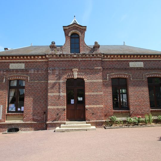 Fontaine-Saint-Lucien