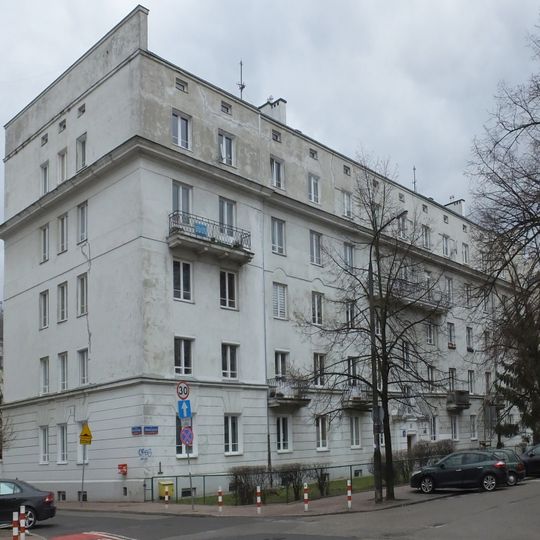 6 Uniwersytecka Street in Warsaw