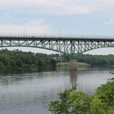 Memorial Bridge