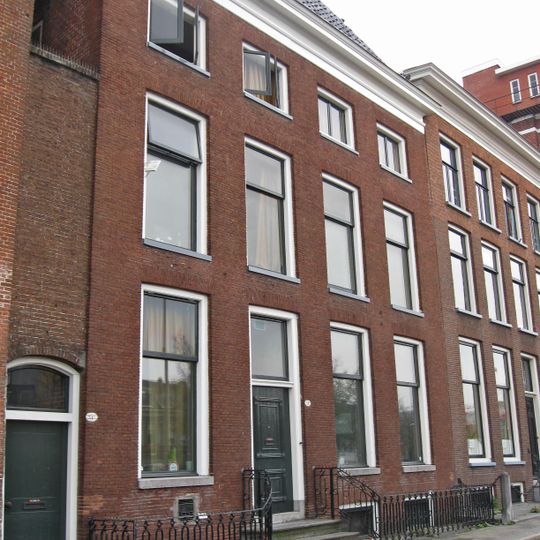 Vier traveeën breed herenhuis