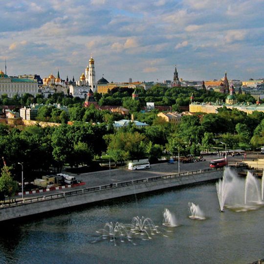 Bolotnaya Square