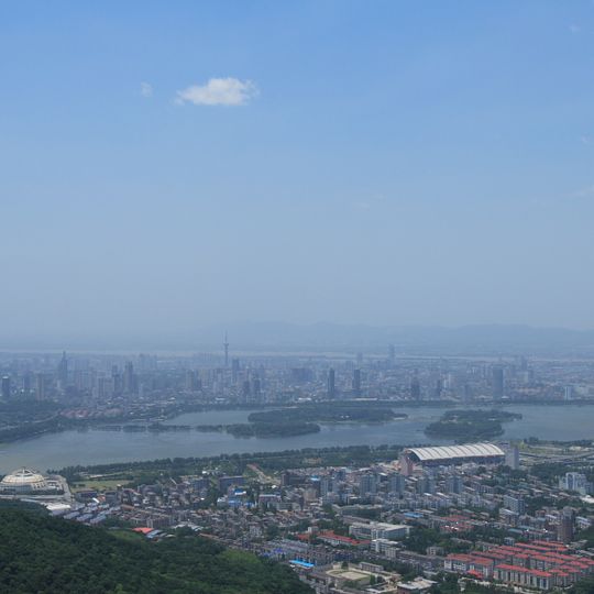Xuanwu Lake