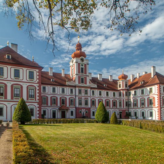 Mnichovo Hradiště Castle