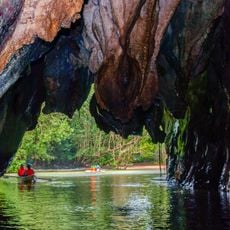 Puerto-Princesa Subterranean River