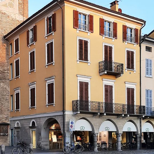 Piazza della Vittoria 1