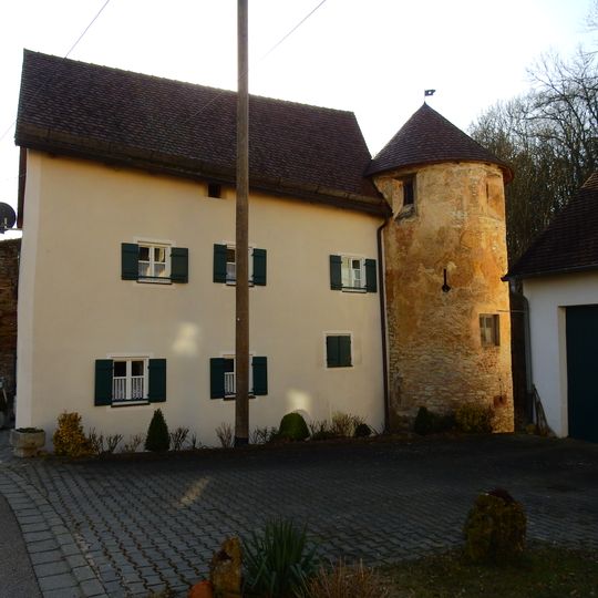 Wohnhaus, ehemaliges Wächterhaus der Hauptburg der Herren von Mässingen