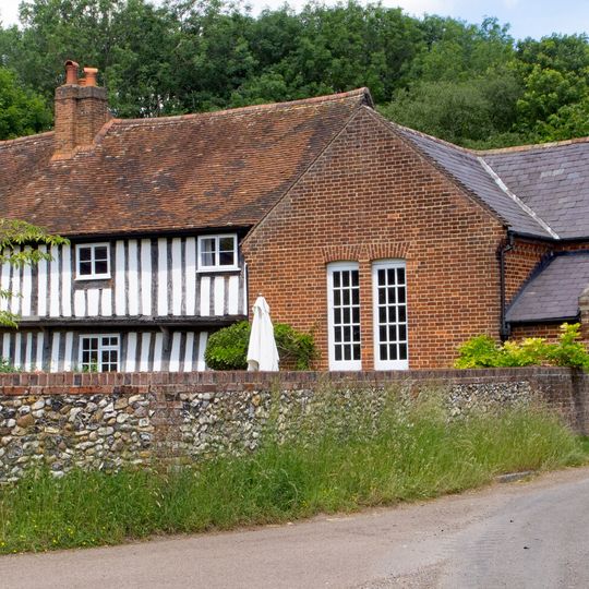 Farmhouse At Chapel Farm Including Former Congregational Chapel