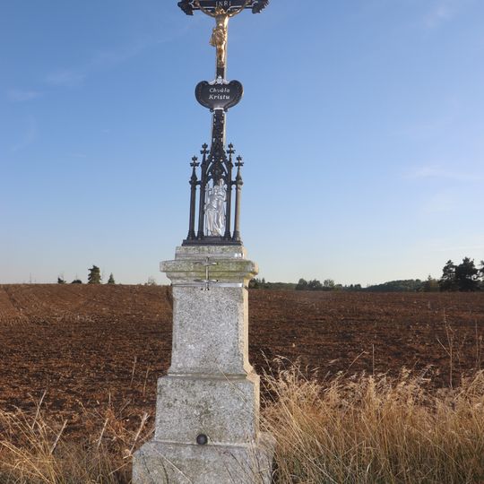 Kříž u silnice 403 u Bransouz