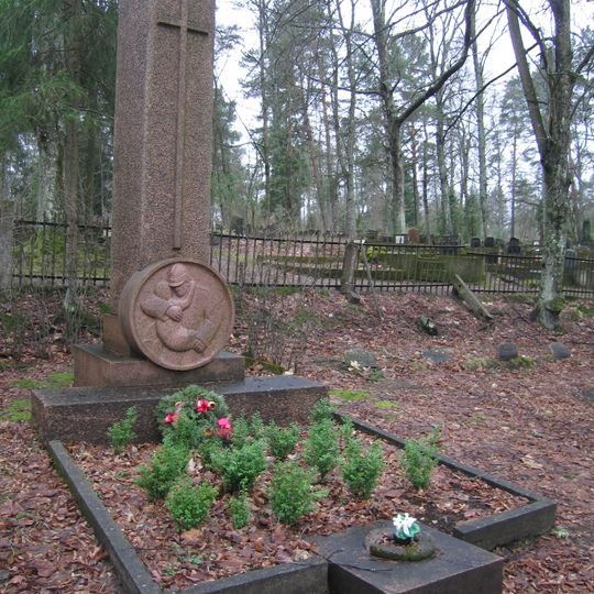 Tuletõrjujate mälestusmärk Tallinna Tuletõrjeühingu kalmistul