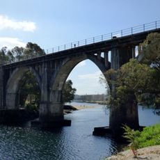 Viejo puente del ferrocarril de Monte Porreiro