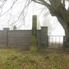 Sloup božích muk u hřbitova v Místě