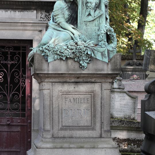 Grave of Minal-Durif