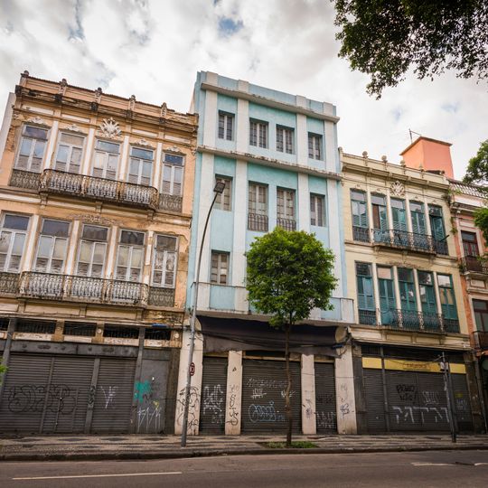 Building at Rua da Carioca, 45