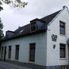Winkel-woonhuis