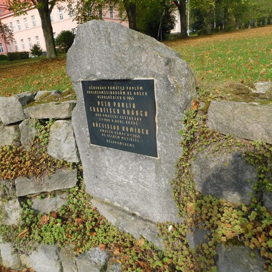 Pomník umučeným pracovnímům psychiatrické léčebny v Havlíčkově Brodě