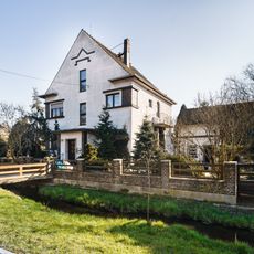 Wohnhaus mit Einfriedung Zum Tannenhof 17