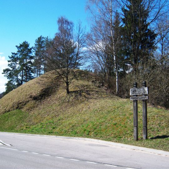 Mačiūnai hillfort