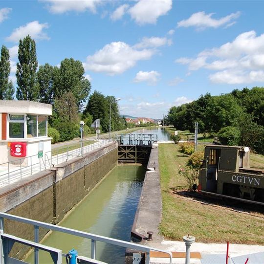 Écluse de Condé-sur-Marne