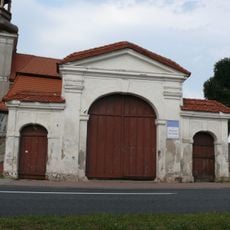 Brama kościelna w Rościsławicach