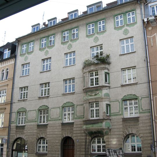 Mietshaus