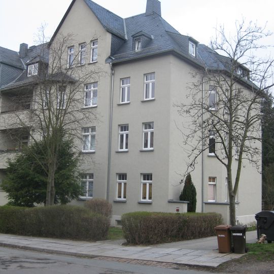 Mietshaus in halboffener Bebauung Chopinstraße 65