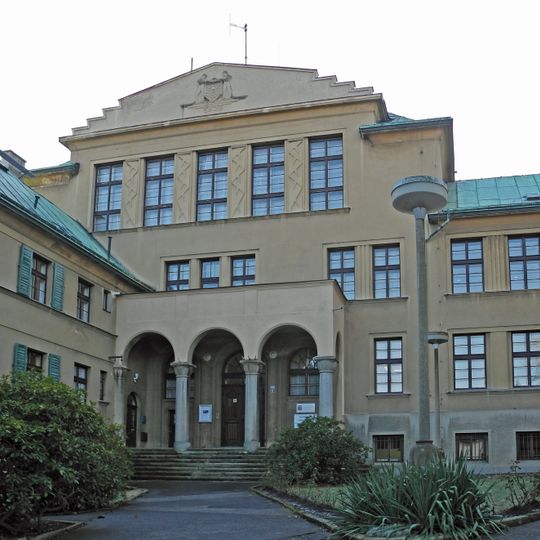 Budova SOŠ strojní a dopravní v Děčíně VI