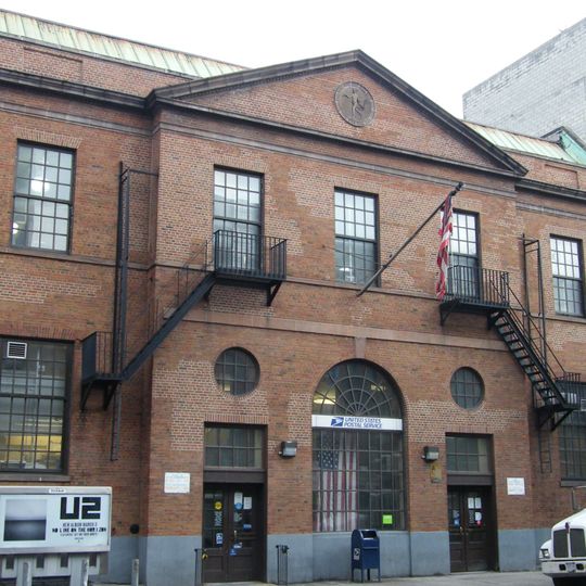 United States Post Office Knickerbocker Station