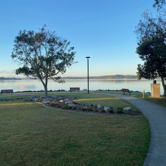 Warners Bay Foreshore Reserve