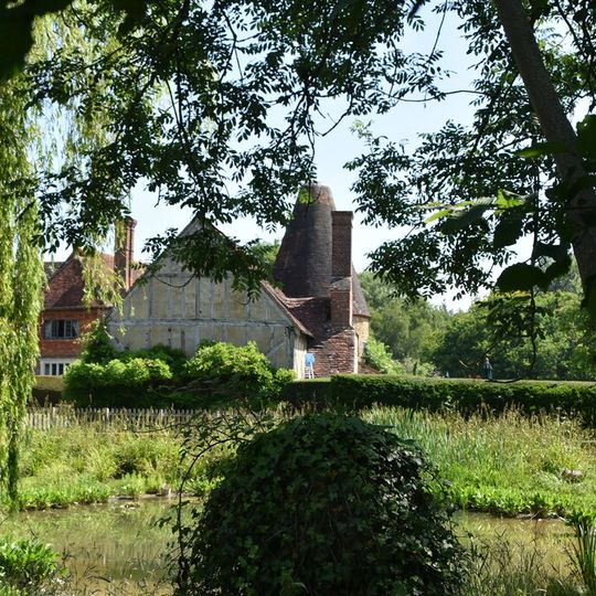 Barn And Oasthouse 15 Yards South Of Stocketts Manor