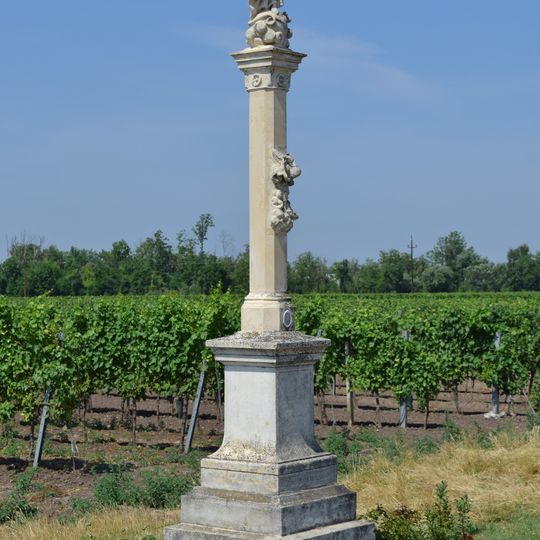Statue of Maria Immaculata