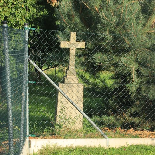 Kříž u silnice v Kozlově