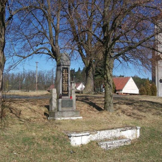 Pomník padlým v Čívicích