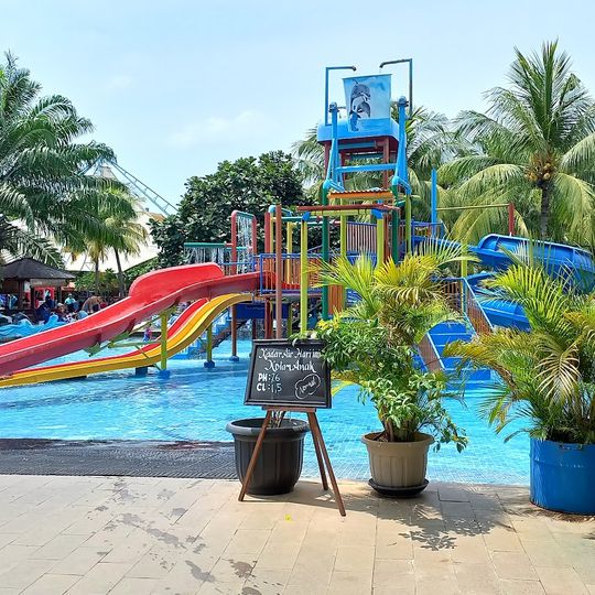 Wonderland Adventure Waterpark Galuh Mas Karawang