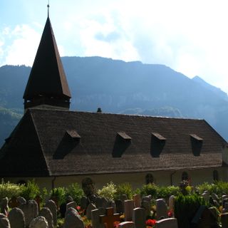 Église réformée avec bâtiments annexes