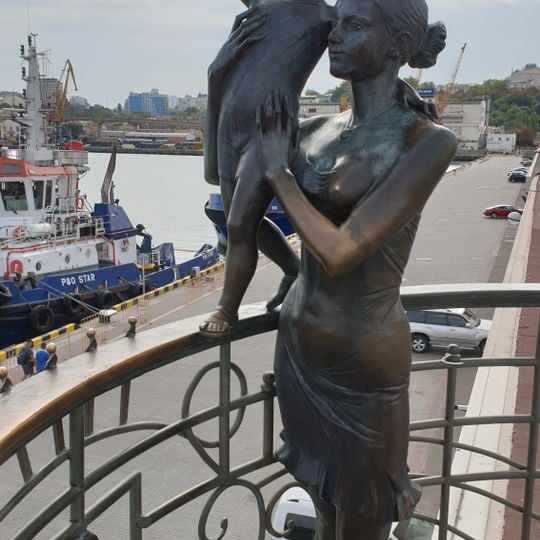 Monument to seaman's wife in Odesa