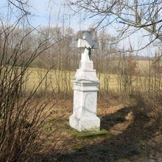 Kříž u silnice před Čermnou