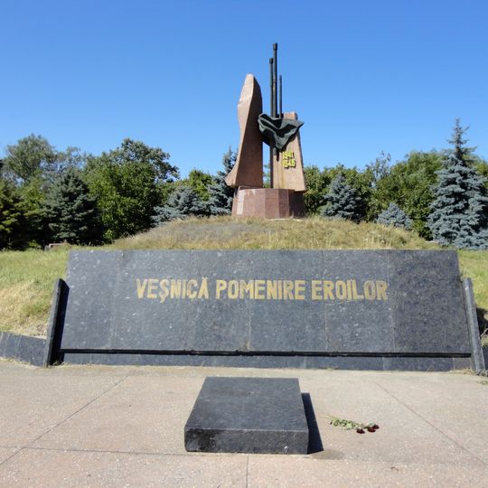World War II memorial in Nisporeni