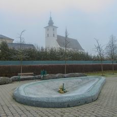 Kašna ve Velkých Losinách na ulici Boženy Němcové