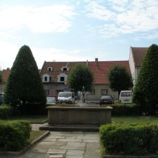 Čtvercová kašna v Kunžaku