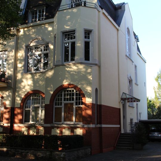 Hohenzollernstraße 26