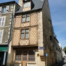 Maison Bussière, Nevers