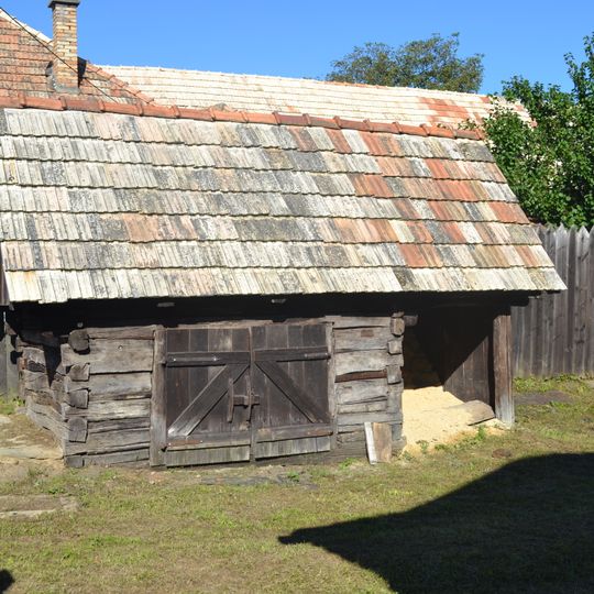 Usadlosť do Háronkov, chliev