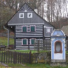 Kaplička v severní části Olešna