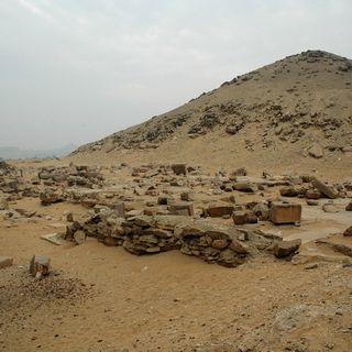 Pyramide de Djedkarê Isési