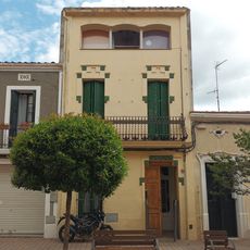 House in passeig del Remei, 8